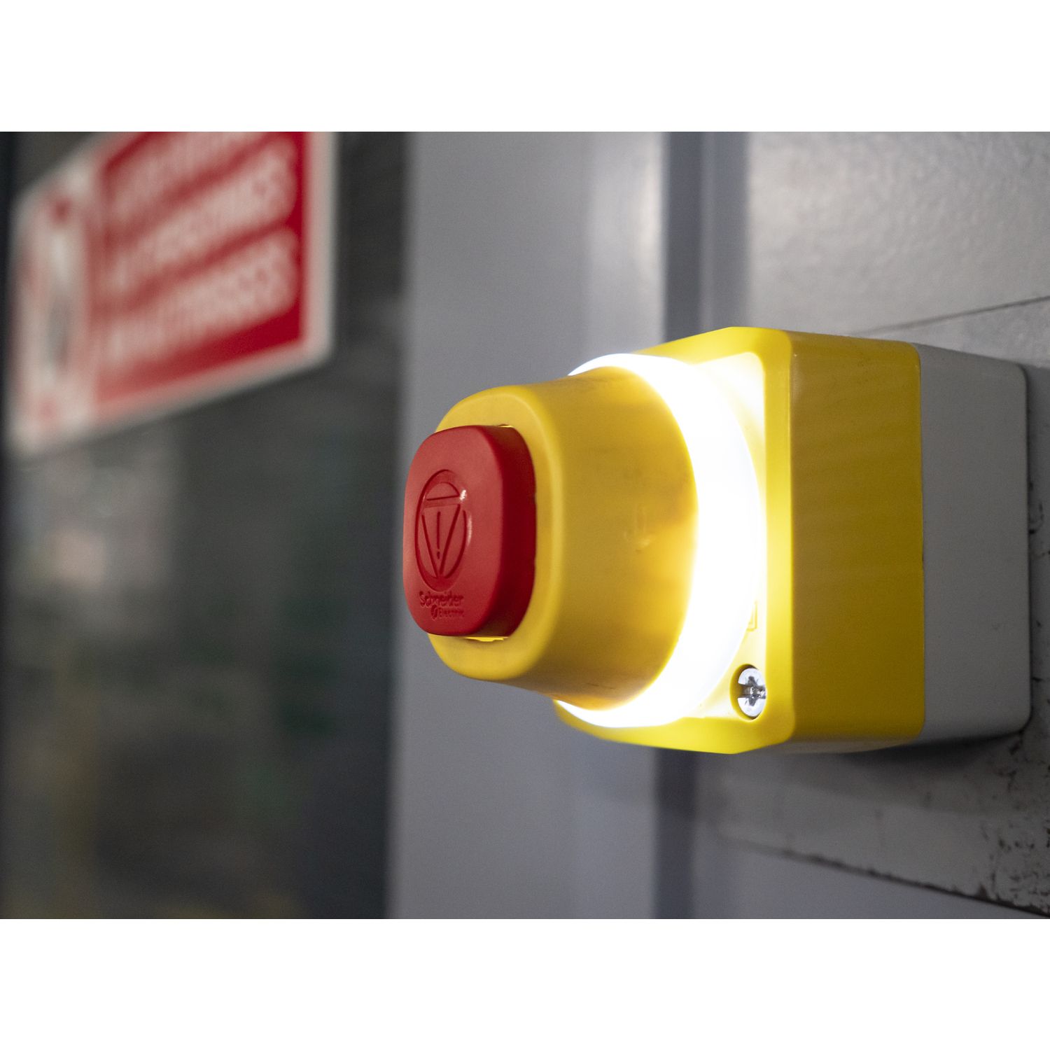 Picture of Head for pilot light, Harmony XB5, square red, 22mm, with plain lens, universal LED