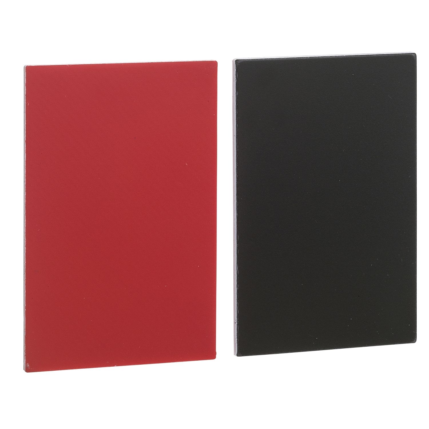 Picture of Unmarked legend 18x27mm for legend holder 30x50mm, Harmony XB4, 1 black side, 1 red side
