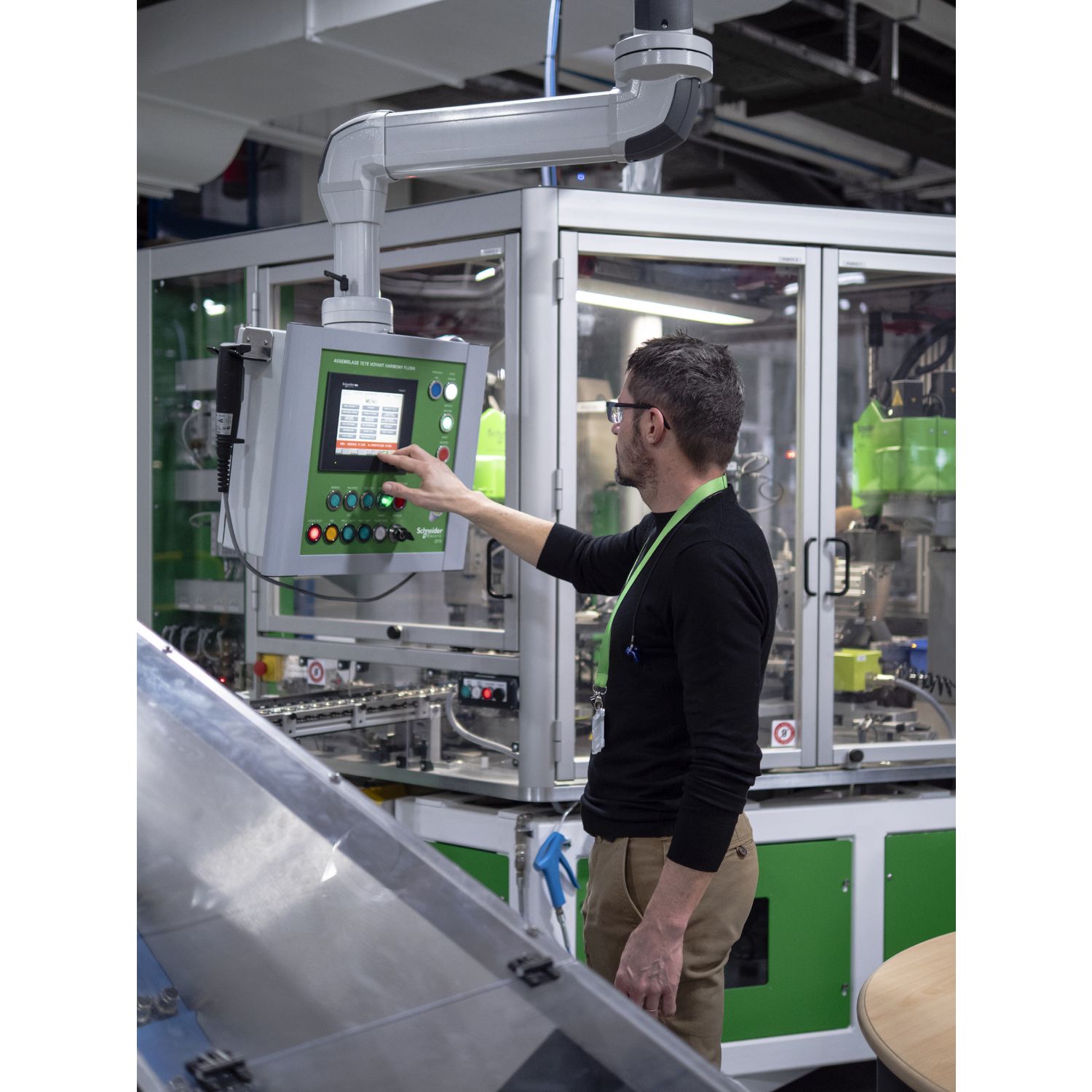 Picture of Head for pilot light, Harmony XB4, white, 22mm, with grooved lens, universal LED