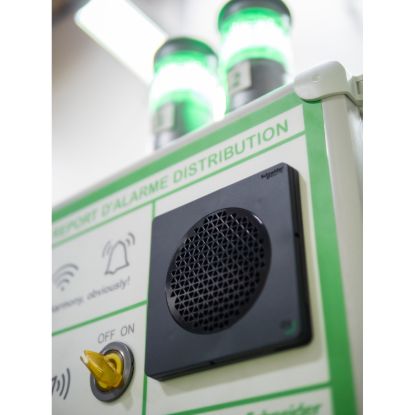 Picture of Editable voice alarms, Harmony XVS, black, mounting 72mm DIN rail, PNP, 12...24V DC