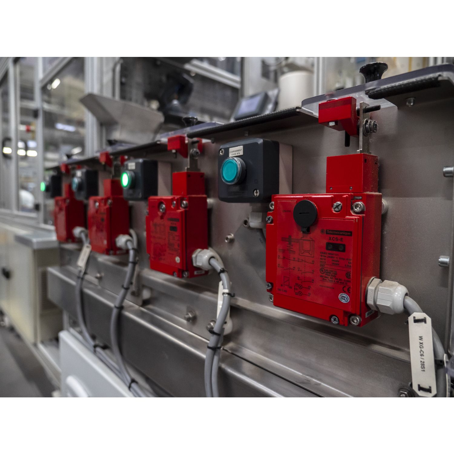Picture of Panel mounted timer monofunction, Harmony XB5, plastic, 22mm, time delay 3...60min, 24V DC