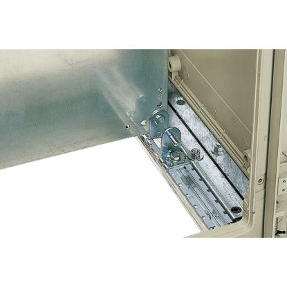 Picture of Set of 4 brackets to get an additional support of mounting plate on step slides