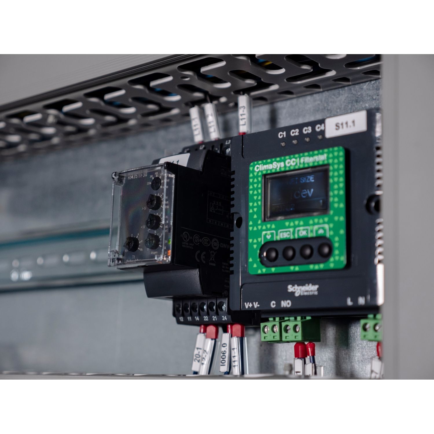 Picture of Modular 1 phase Voltage Control Relay, Harmony Control Relays, 5A, 2CO, range 15..600V, 24..240V AC DC